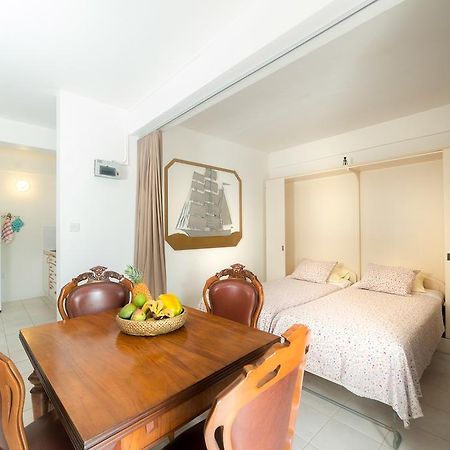 Royal Palm Holiday Apartment Méro Zewnętrze zdjęcie