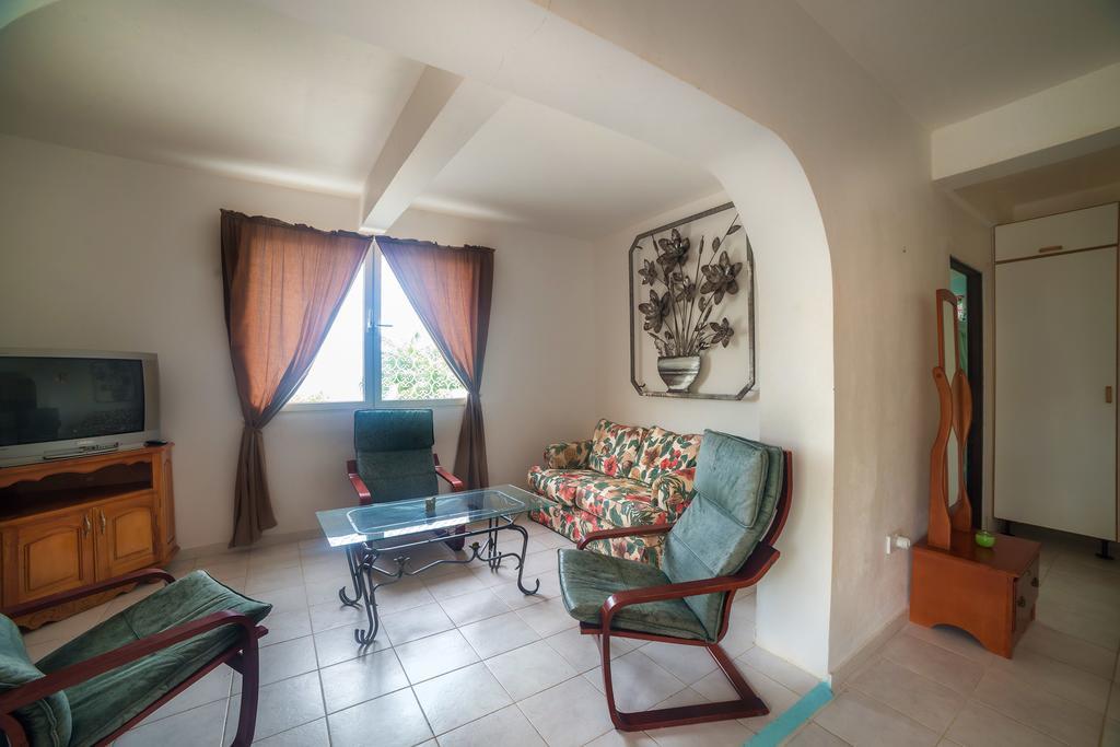Royal Palm Holiday Apartment Méro Zewnętrze zdjęcie